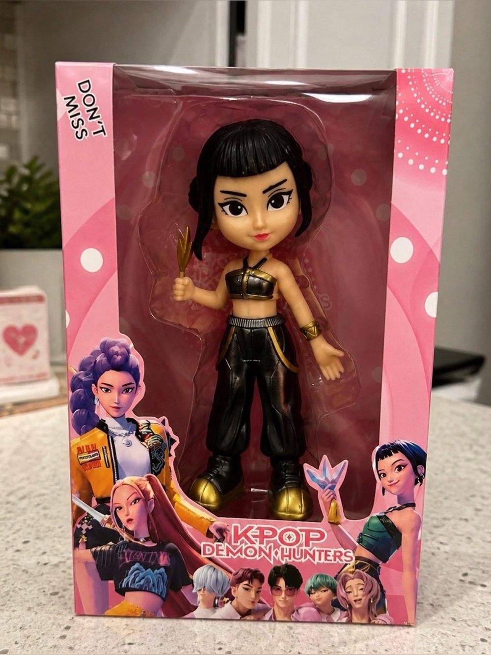 KPOP Demon Hunters Zoey Mini Collectible Figure Doll New In Box